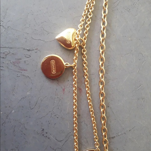 Beautiful coach golden colour necklace . - Picture 7 of 12